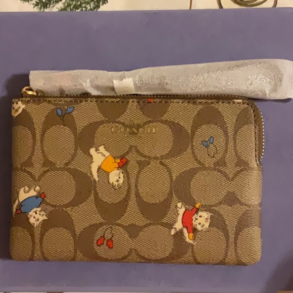 🐱 COACH ZIP WRISTLET IN SIGNATURE CANVAS WITH CAT MITTENS PRINT 🐱 NWT 🐱 - Picture 15 of 16